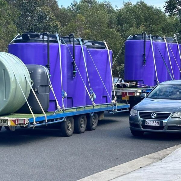 Smart Bund Fuel and Chemical Storage Tanks Loaded on Truck for Freight and Delivery